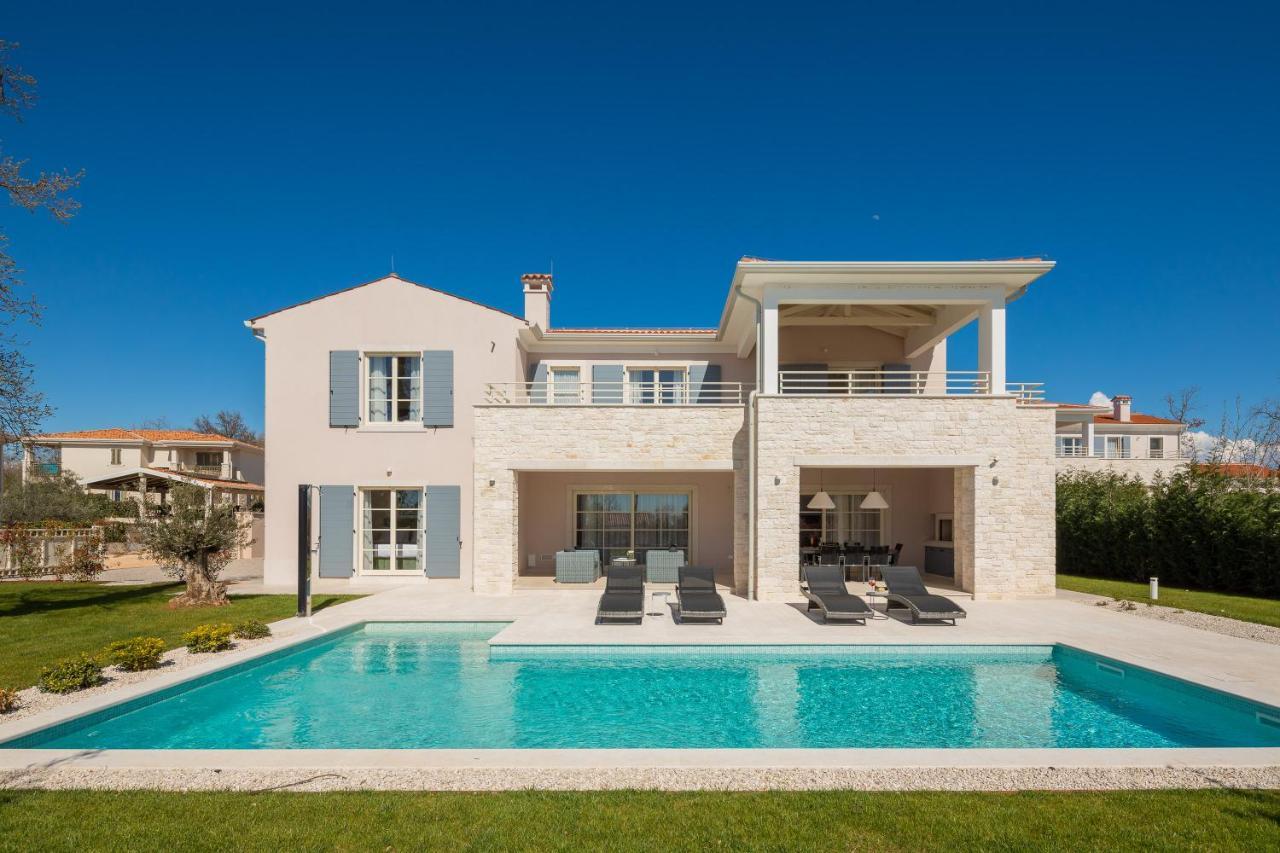 Villa Florence By Ilc-Istria Luxury Collection บระทอนิกลา ภายนอก รูปภาพ