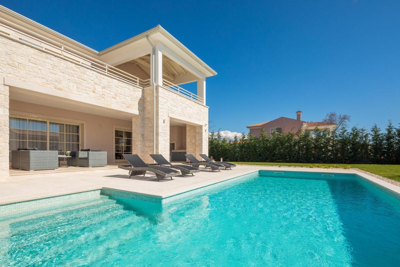 Villa Florence By Ilc-Istria Luxury Collection บระทอนิกลา ภายนอก รูปภาพ